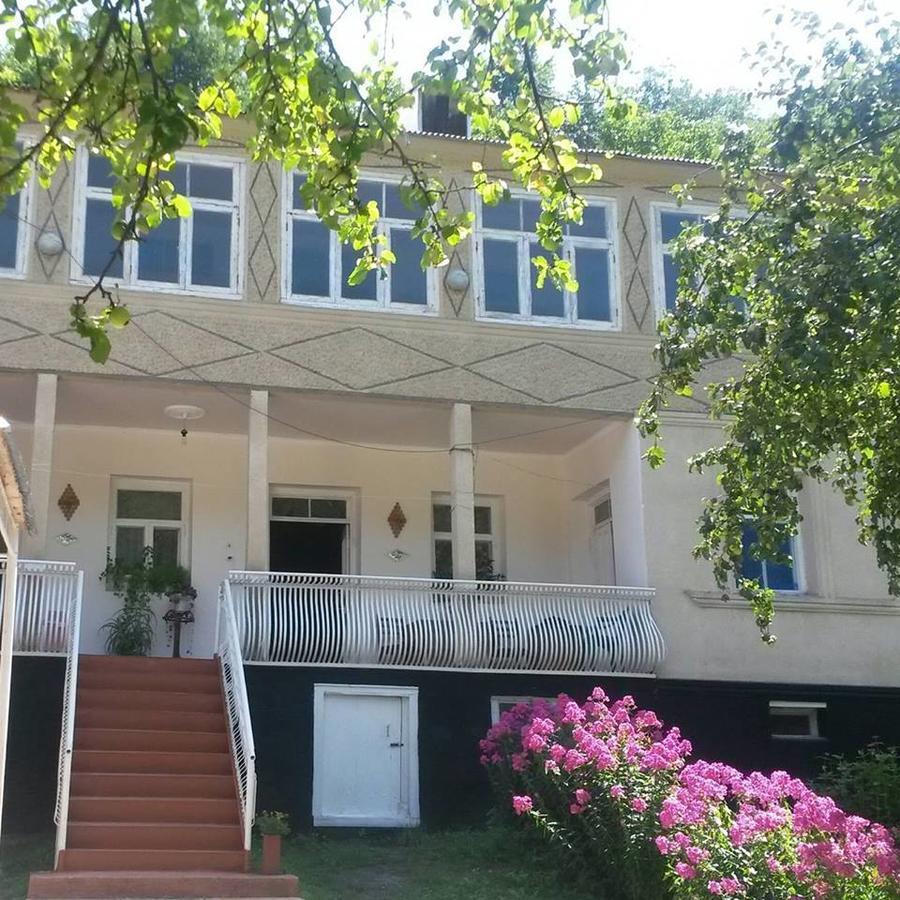Ushba Hotel Mestia Exterior photo